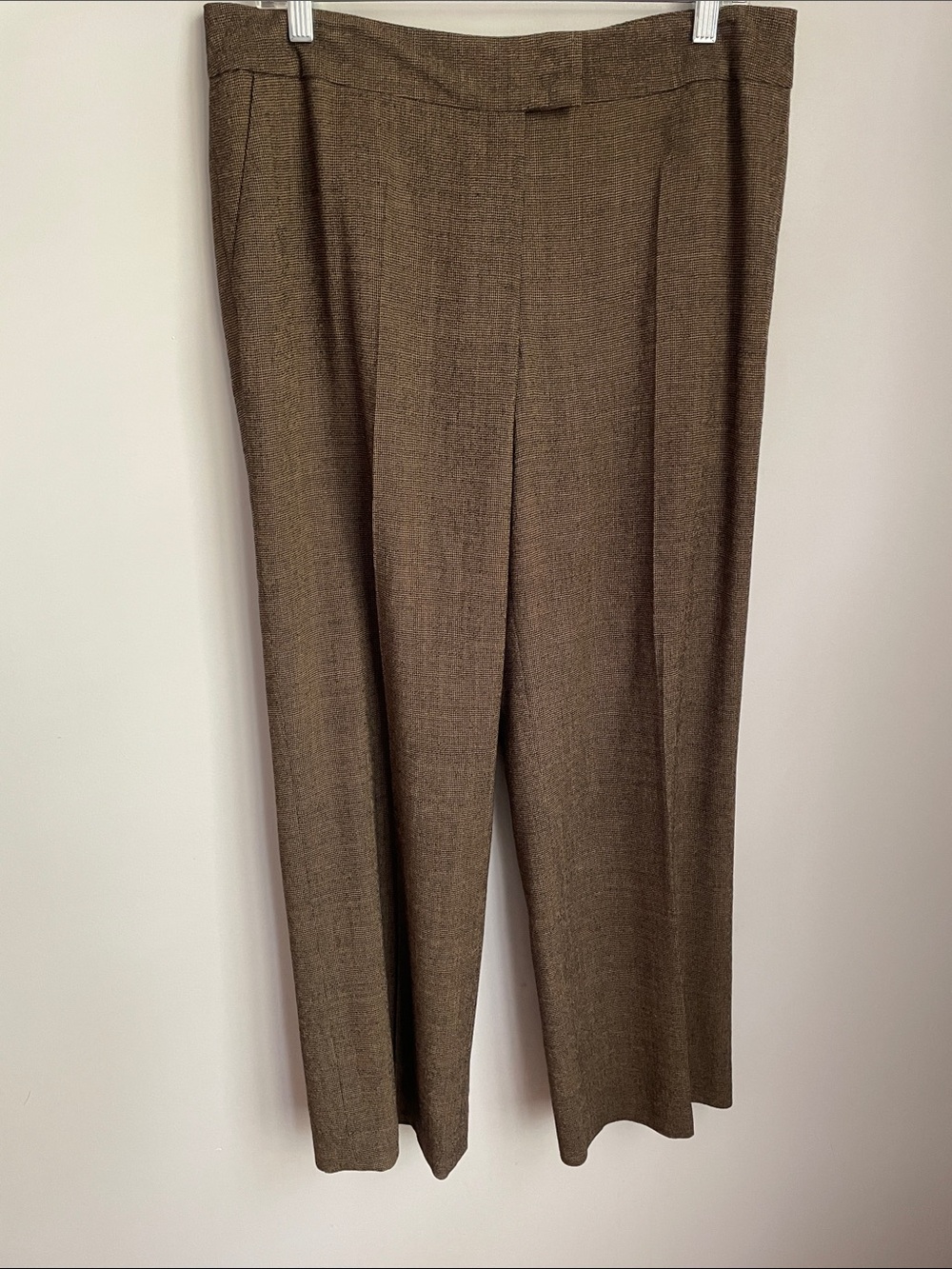 New Escada Women’s Tailored Brown Lined Virgin Wool Blend Dress Pants Size 42